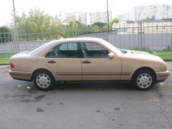 1996 Mercedes-Benz E-Class Photos