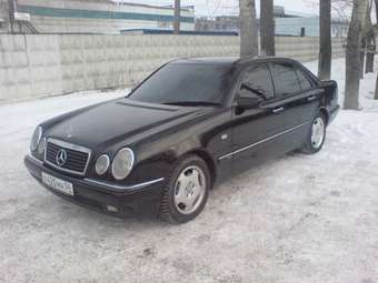 1997 Mercedes-Benz E-Class Pictures