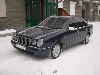 1997 Mercedes-Benz E-Class Photos