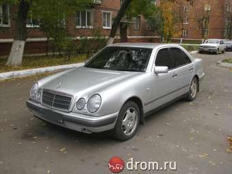 1997 Mercedes-Benz E-Class Pictures
