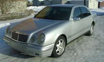 1997 Mercedes-Benz E-Class Photos