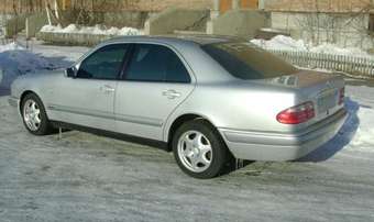 1997 Mercedes-Benz E-Class Pictures
