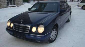1997 Mercedes-Benz E-Class Images