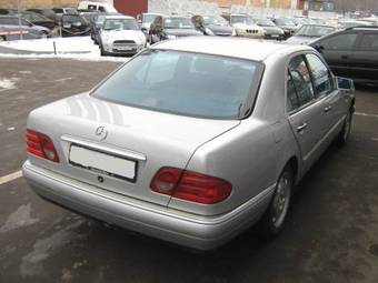 1997 Mercedes-Benz E-Class Photos