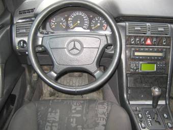 1997 Mercedes-Benz E-Class Pictures
