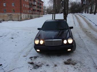 1997 Mercedes-Benz E-Class Photos