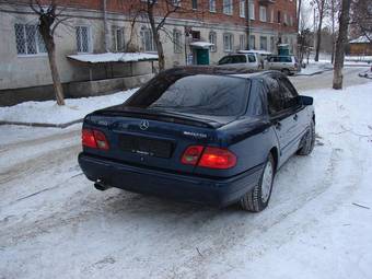 1997 Mercedes-Benz E-Class Photos