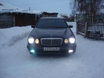 1997 Mercedes-Benz E-Class Photos