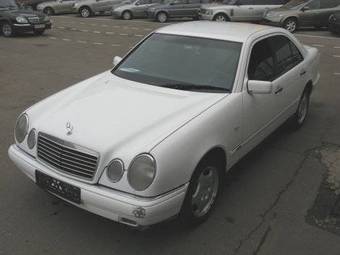 1997 Mercedes-Benz E-Class Photos