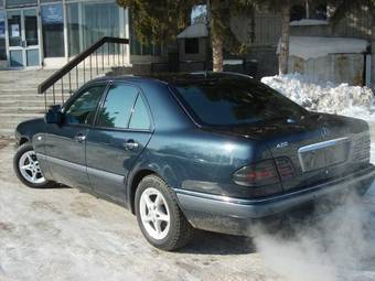 1997 Mercedes-Benz E-Class Pictures