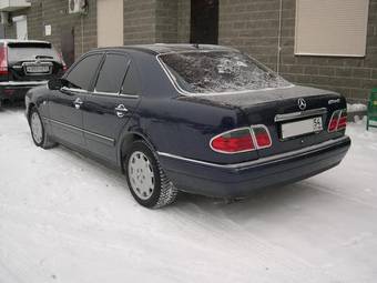 1997 Mercedes-Benz E-Class Pictures
