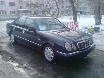 1997 Mercedes-Benz E-Class Photos