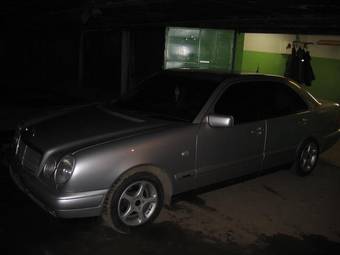 1997 Mercedes-Benz E-Class Photos