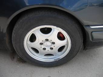 1997 Mercedes-Benz E-Class Pictures