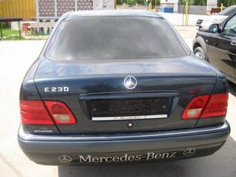 1997 Mercedes-Benz E-Class Pictures