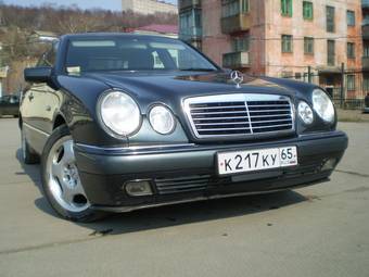 1997 Mercedes-Benz E-Class Pictures