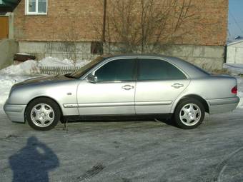 1997 Mercedes-Benz E-Class Pictures