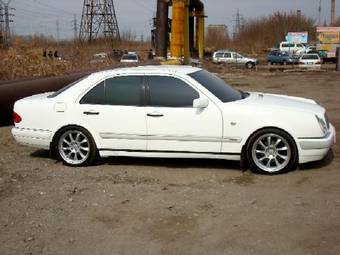 1997 Mercedes-Benz E-Class Images
