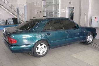 1997 Mercedes-Benz E-Class Pictures