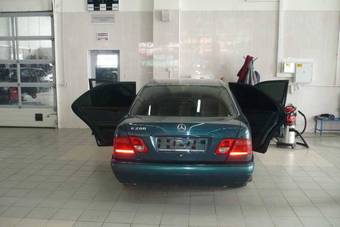 1997 Mercedes-Benz E-Class Pics