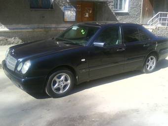 1997 Mercedes-Benz E-Class Photos
