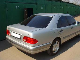 1997 Mercedes-Benz E-Class Pics