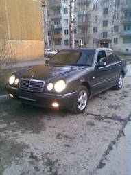 1997 Mercedes-Benz E-Class Pictures