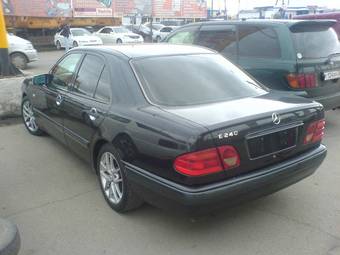 1997 Mercedes-Benz E-Class Pictures