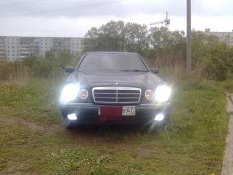 1997 Mercedes-Benz E-Class Pictures