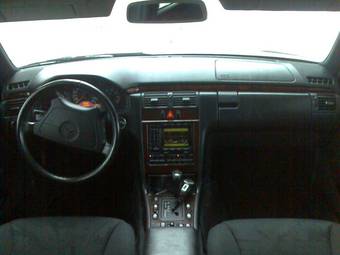 1997 Mercedes-Benz E-Class Pics