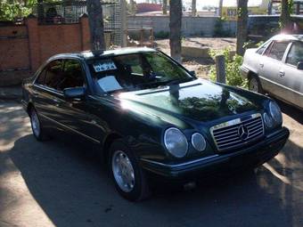 1997 Mercedes-Benz E-Class Photos