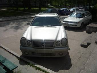 1997 Mercedes-Benz E-Class Pics