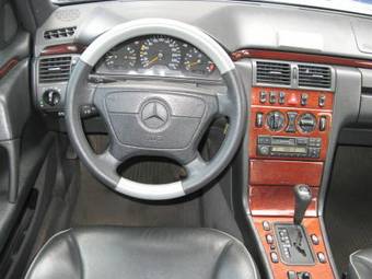 1997 Mercedes-Benz E-Class Pictures