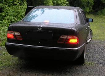 1997 Mercedes-Benz E-Class Pictures