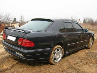 1997 Mercedes-Benz E-Class Pictures