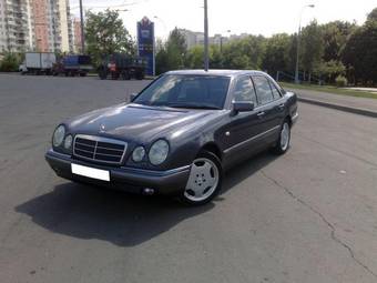 1997 Mercedes-Benz E-Class Pictures