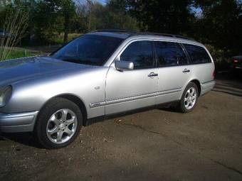 1997 Mercedes-Benz E-Class Photos