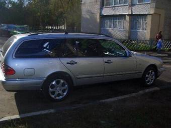 1997 Mercedes-Benz E-Class Photos