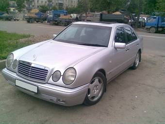 1997 Mercedes-Benz E-Class Pictures