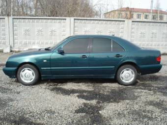 1997 Mercedes-Benz E-Class Photos