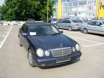 1997 Mercedes-Benz E-Class Pictures