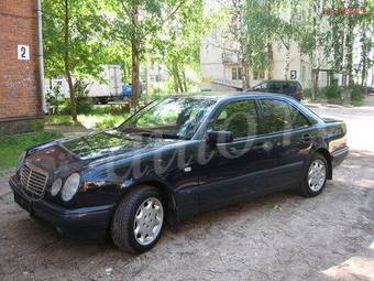 1997 Mercedes-Benz E-Class Photos