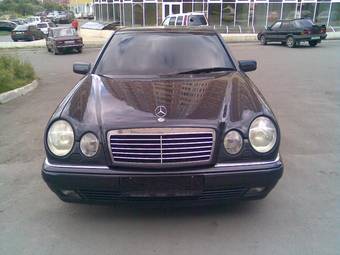 1997 Mercedes-Benz E-Class Pictures