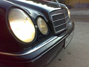 1997 Mercedes-Benz E-Class Pictures