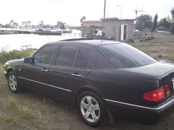 1997 Mercedes-Benz E-Class Pictures