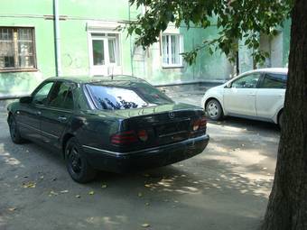 1997 Mercedes-Benz E-Class Photos