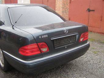 1997 Mercedes-Benz E-Class Photos