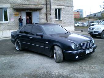 1997 Mercedes-Benz E-Class Pictures