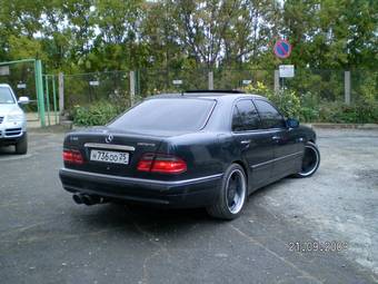 1997 Mercedes-Benz E-Class Photos
