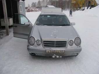 1998 Mercedes-Benz E-Class Pictures